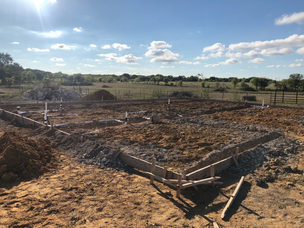 Piece of land in Oklahoma pre qualified for a barndominium build.